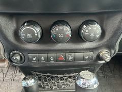JEEP Wrangler 2.8 CRD DPF Automatik Rubicon JEEP Wrangler 2.8 CRD DPF Automatik Rubicon
