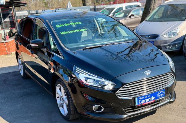 Ford S-MAX Titanium 7 Sitzer & Leder & Automatik