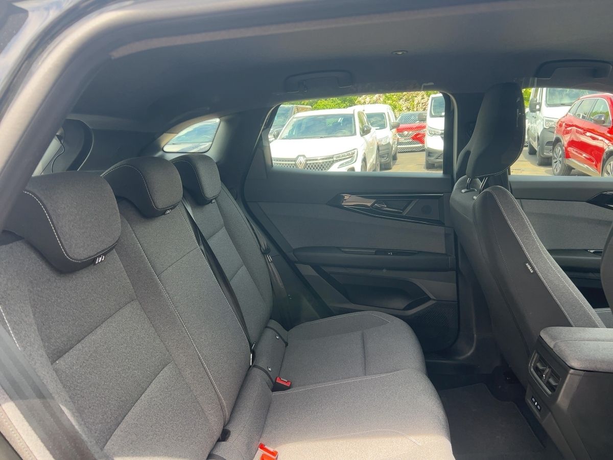 Fahrzeugabbildung Renault Austral Evolution Mild Hybrid 160 Automatik SHZ