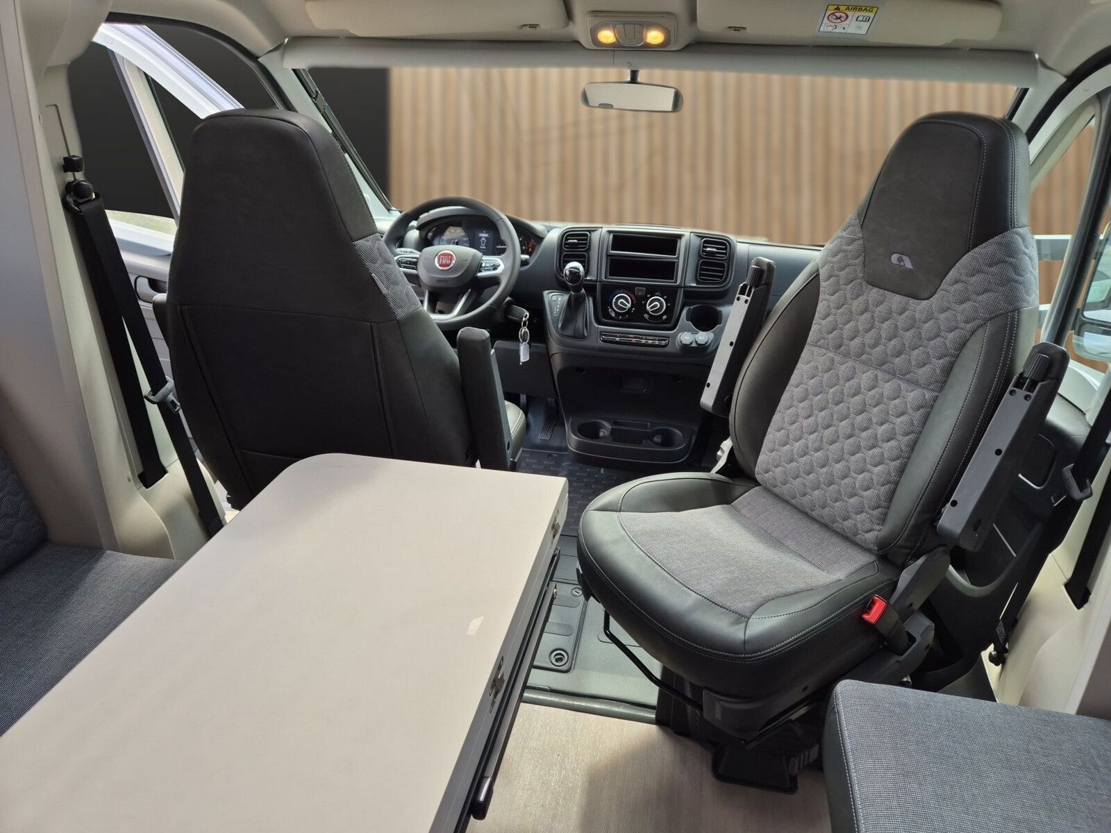 Fahrzeugabbildung Adria Coral Supreme 670 DL Markise,Radio,RFK,Alde,LED