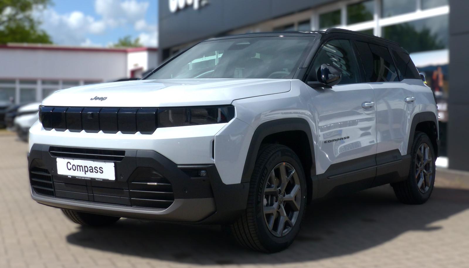 Jeep Compass MHEV First Ed. Komfort+Sicherheitspaket