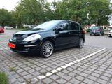 Nissan Tiida 1.6 tekna tekna - Nissan Tiida: Limousine