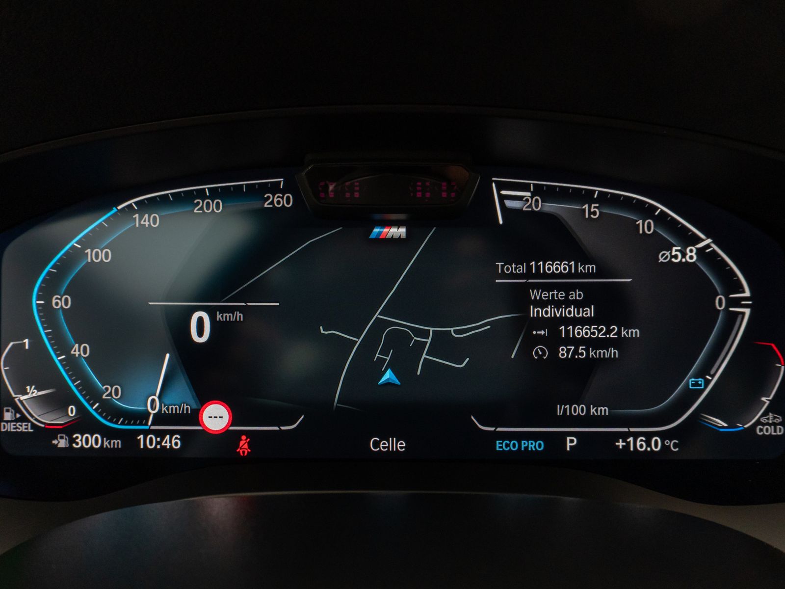 Fahrzeugabbildung BMW 520d xD M Sport Kamera HUD DAB Alarm Individual