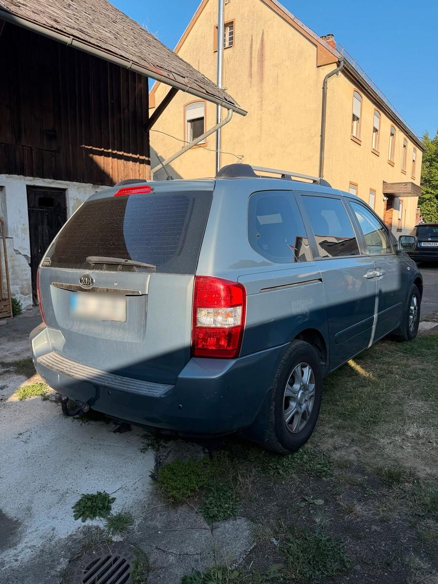 Kia Carnival 2009 — photo 13