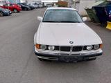 BMW 740i, E 32 - BMW 740: E32 740i