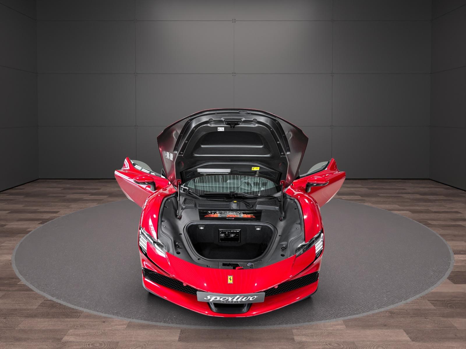 Ferrari SF90 SF90 Stradale