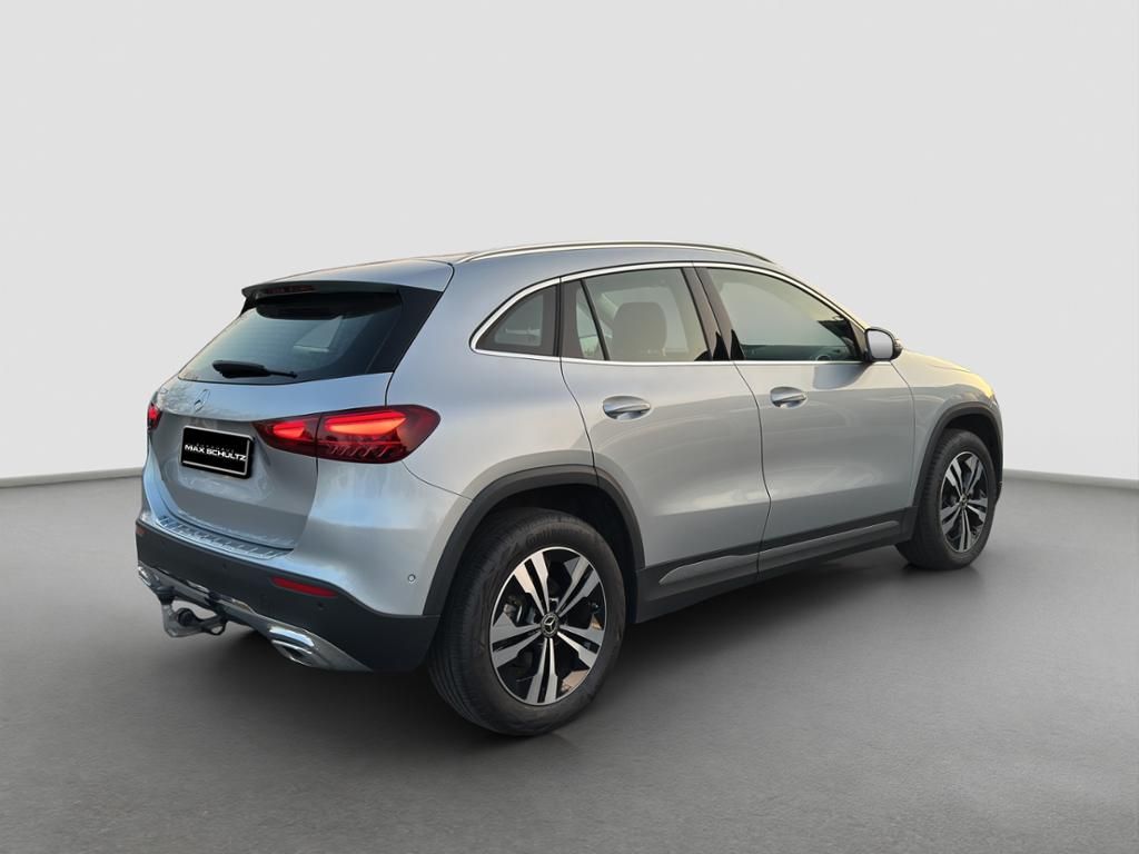 Fahrzeugabbildung Mercedes-Benz GLA 200 d LED*ParkAss*SpurH*AUT*el.Heck*PDC*AHK