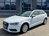 Audi A3 Sportback ambiente - mit CNG-Antrieb: Limousine