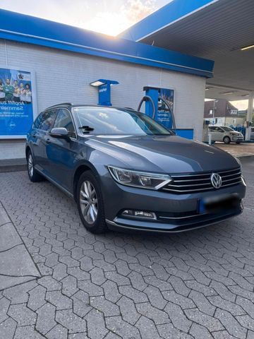 VW Passat Variant