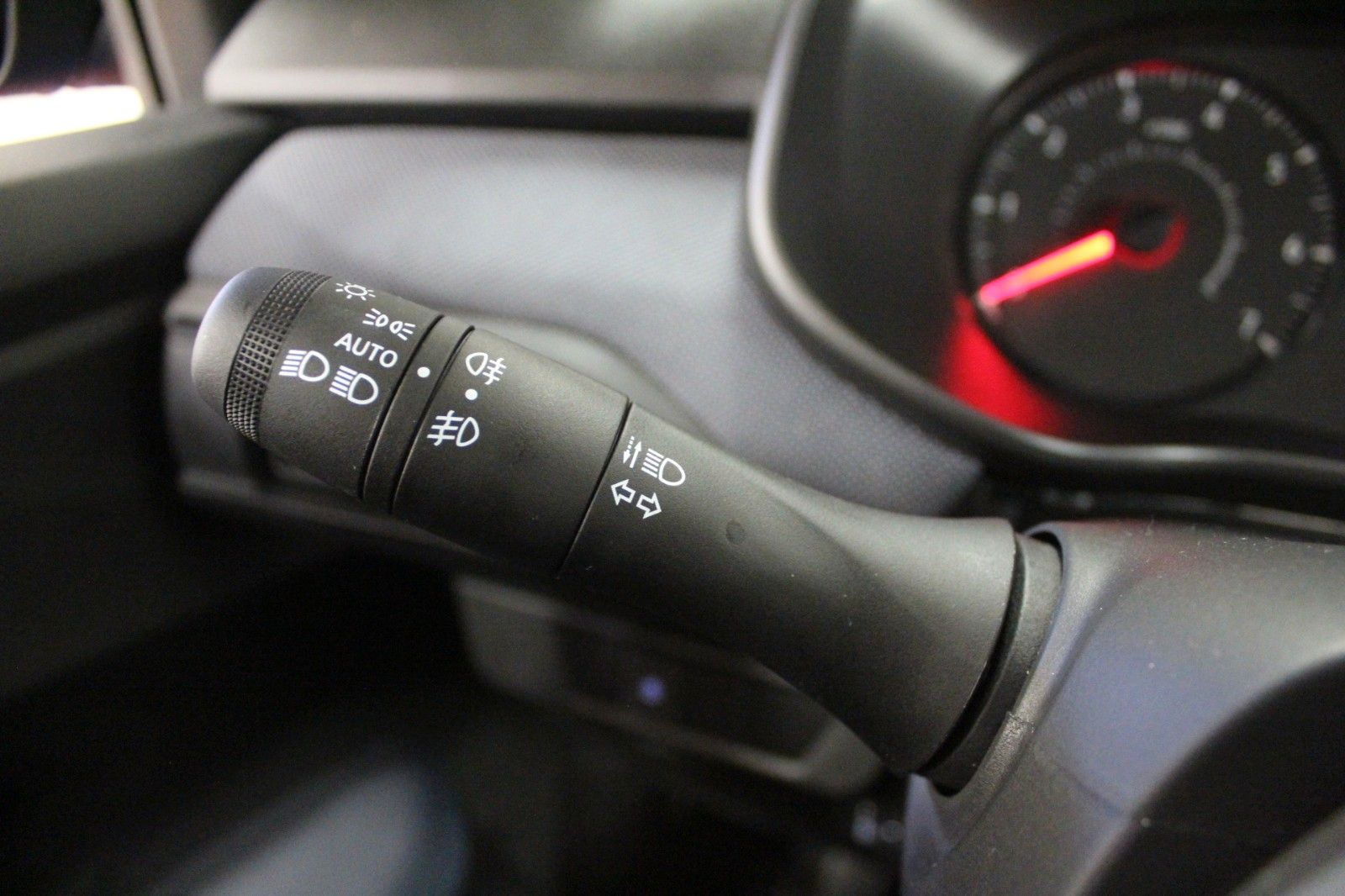 Fahrzeugabbildung Dacia Sandero Stepway TCe 110 Expression*Winterp.*MY26