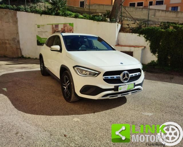 MERCEDES-BENZ MERCEDES-BENZ GLA 200 d Automatic Sport