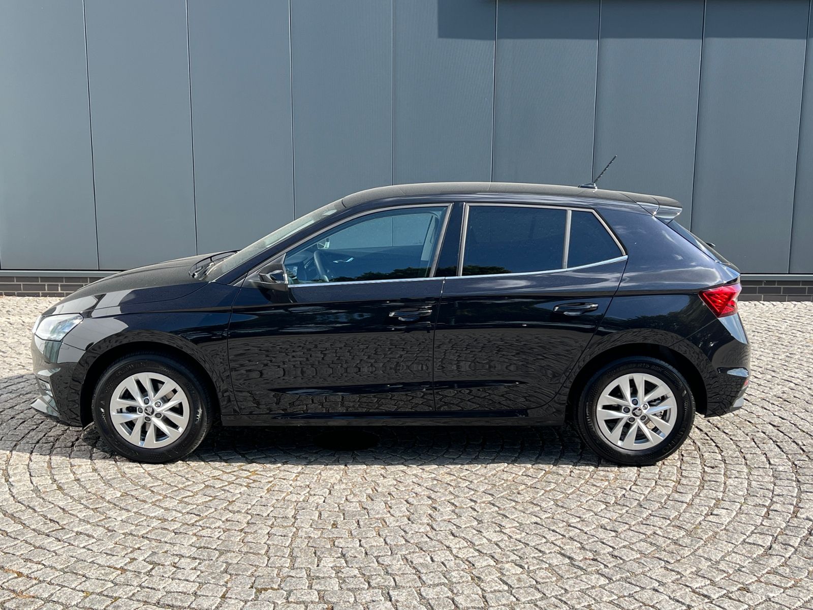 Fahrzeugabbildung SKODA Fabia Selection 1.0 TSI DSG *LED, ACC, 15'-LM*