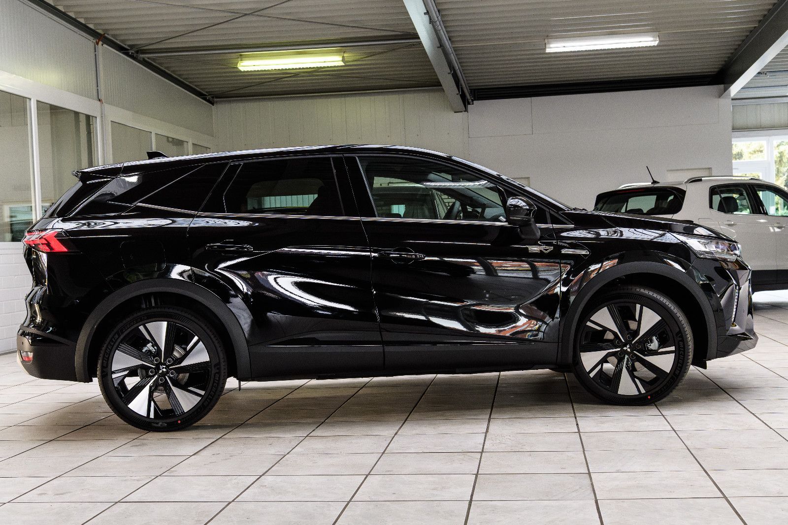 Fahrzeugabbildung Mitsubishi Grandis 1.8  *intro Edition