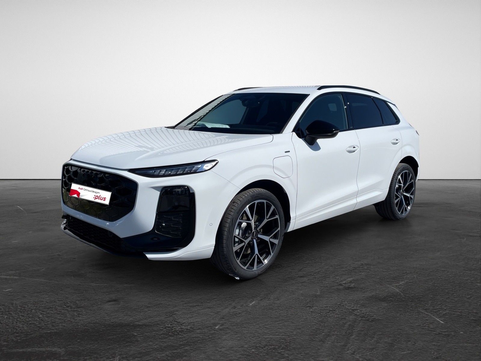 Audi Q3 e-hybrid S tronic S line  AHK Standheiz Navi  imagem 2