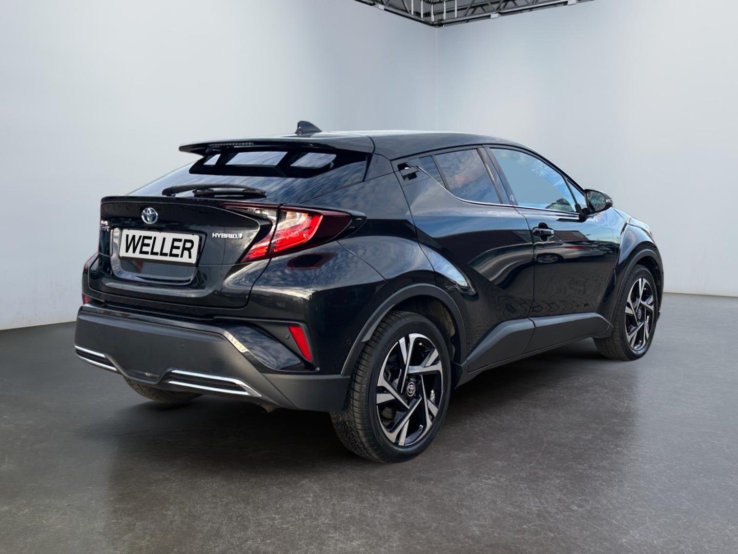 Toyota C-HR 2.0 Hybrid Team D *LED*ACC*CarPlay*CAM*SHZ*