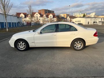 Mercedes E 280 - 4