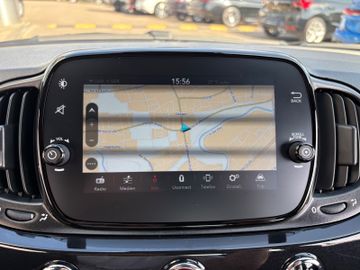 Fahrzeugabbildung Fiat 500 Dolcevita PDC Navi DAB CarPlay UConnect uvm
