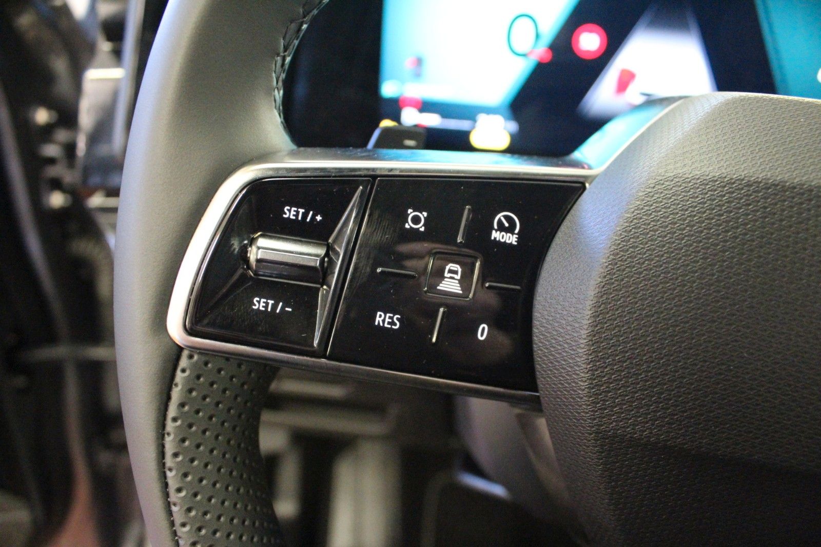 Fahrzeugabbildung Renault Espace Full Hybrid 200 Techno 7 Sitzer