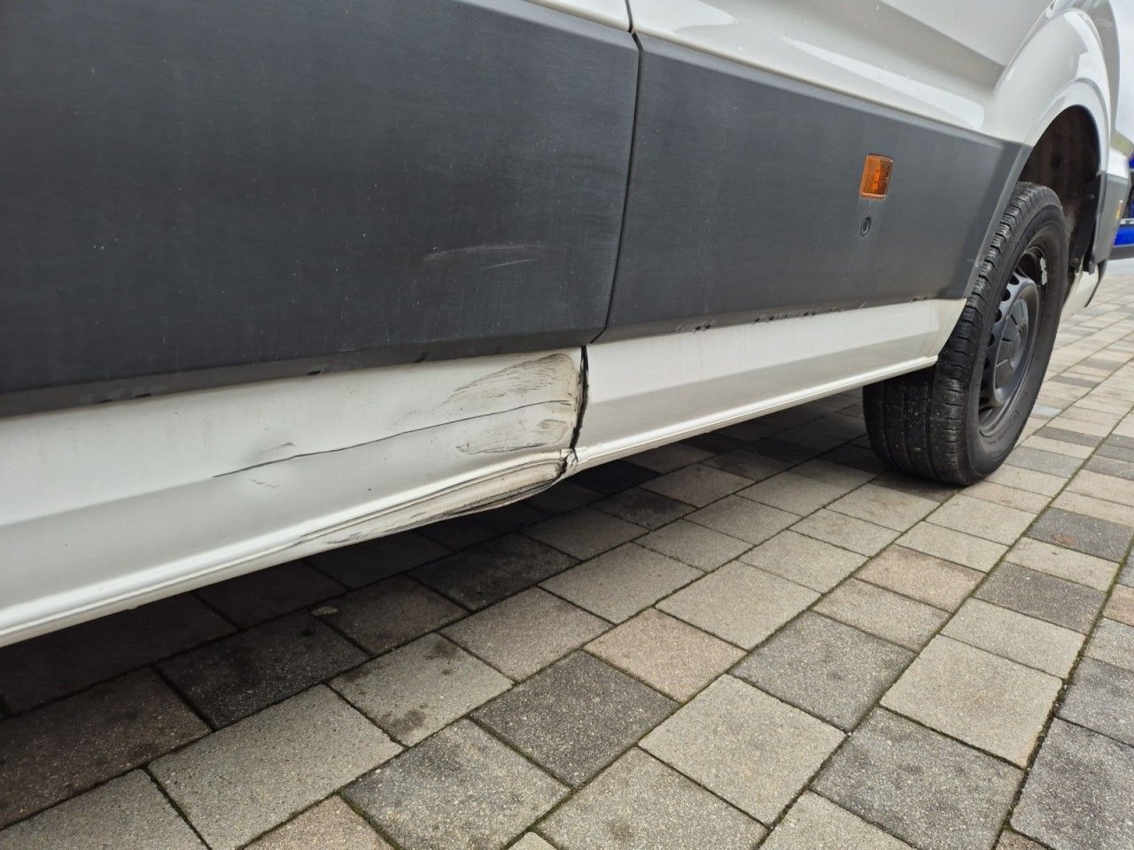 Fahrzeugabbildung Volkswagen Crafter Kasten Kasten 35 lang Hochdach FWD