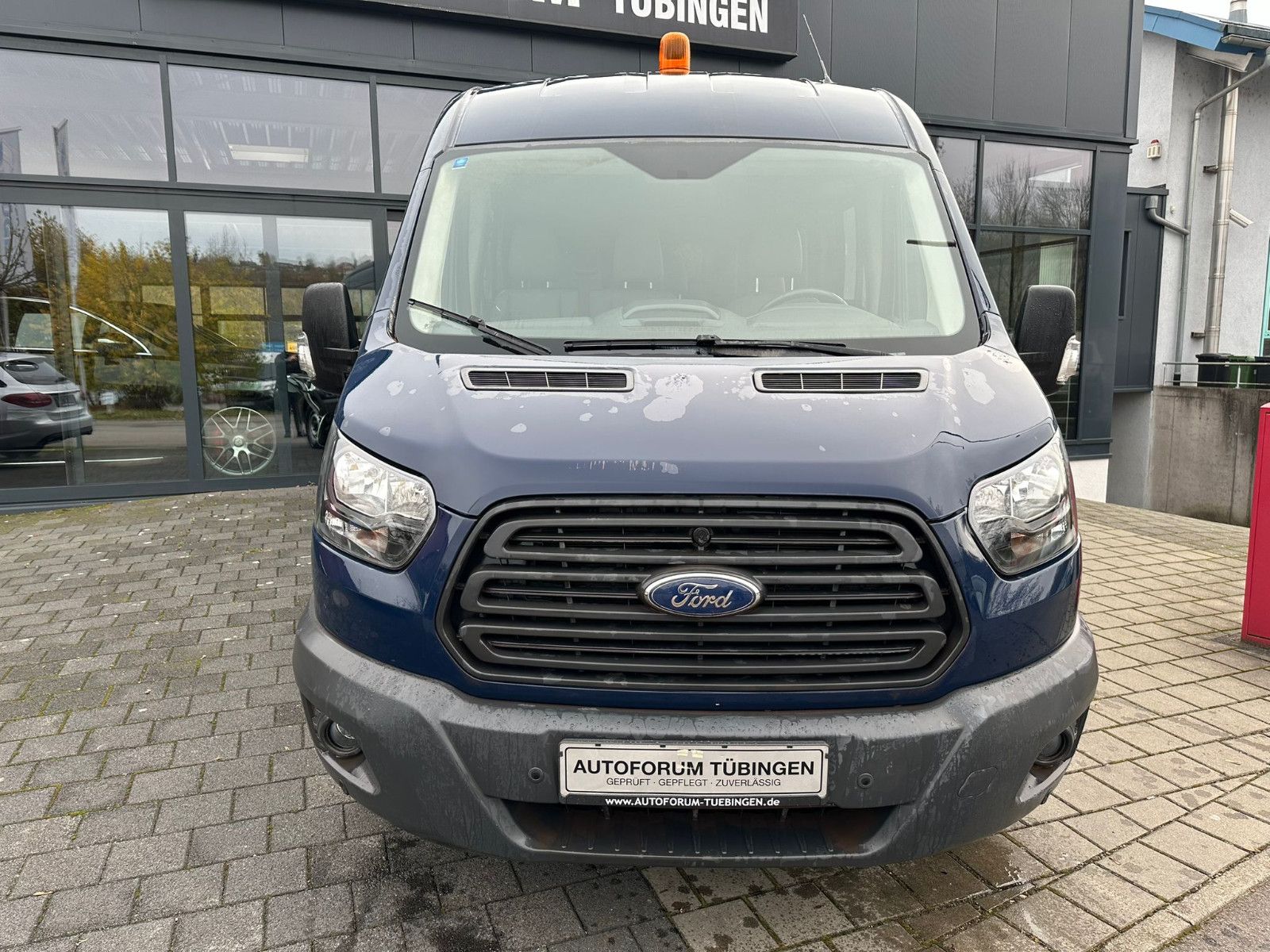 Fahrzeugabbildung Ford Transit 350 L3H2 DOPPELKABINE *6 SITZE*LEDER*