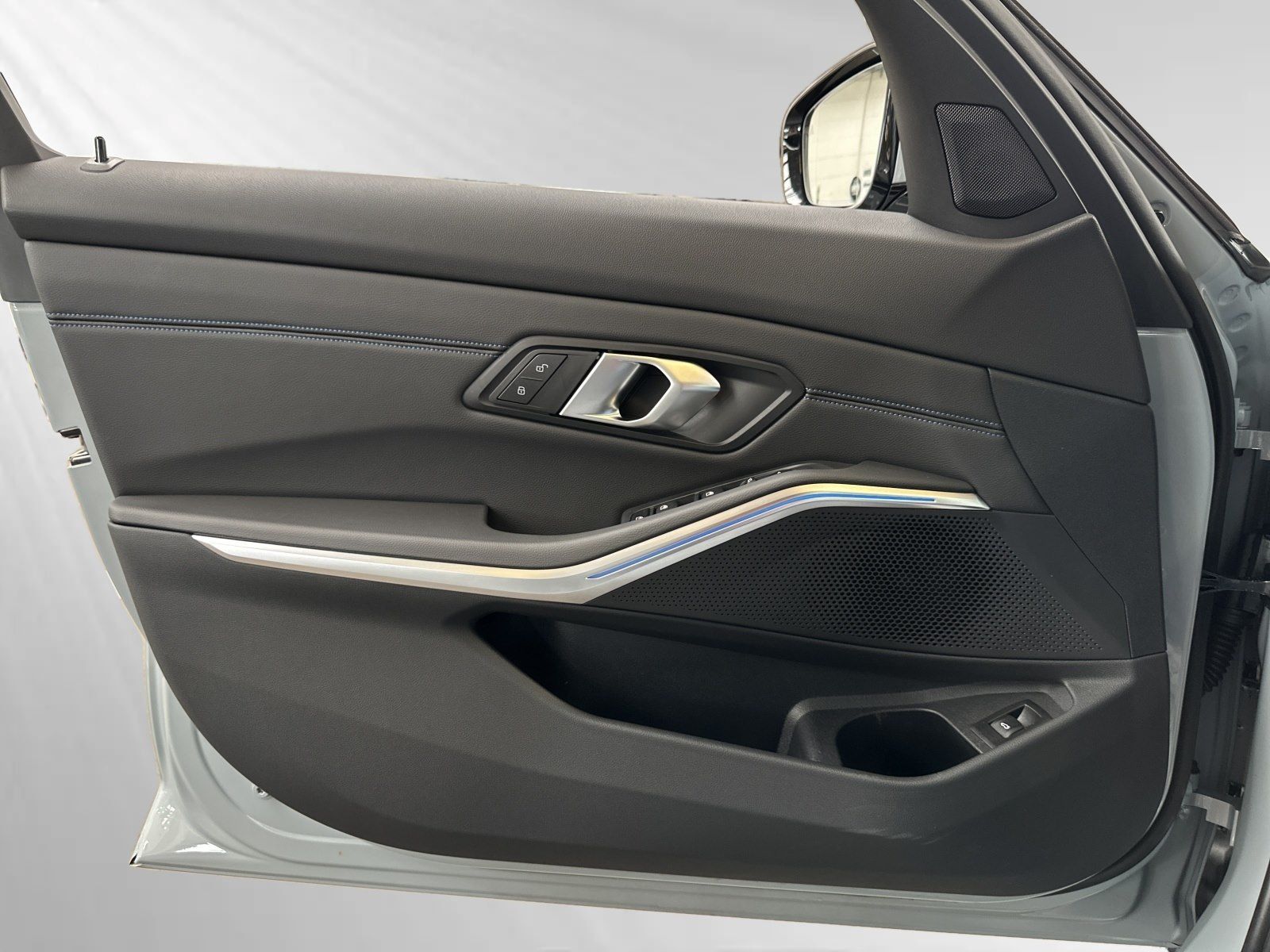 BMW 330 - Bild 16