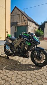 Kawasaki Z1000 - KAWASAKI GRÜN