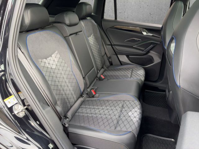 Tiguan R-Line 2.0 TDI 4M HuD/AHK/STHZ/PANO/LM20