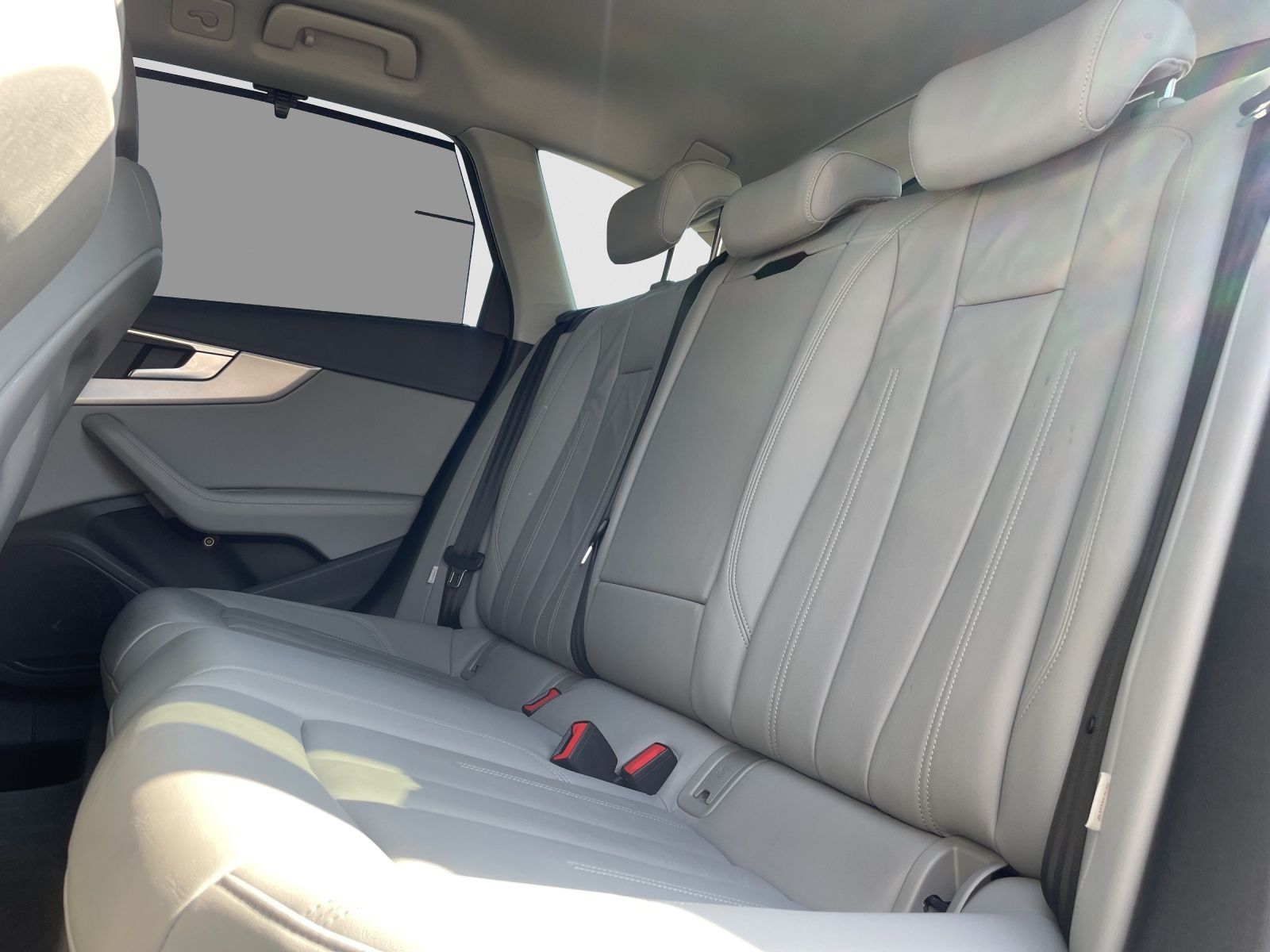 Audi A4 - Bild 12