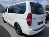 Hyundai H-1 Travel Trend 8-sitzer - weiße Hyundai H-1