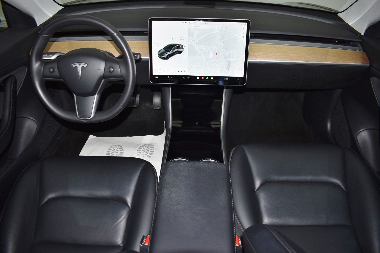 Fahrzeugabbildung Tesla Model 3 Leder,Navi,LED,Kamera,Panorama,PDC