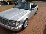 Mercedes-Benz 200 - Mercedes-Benz 200 aus 1996