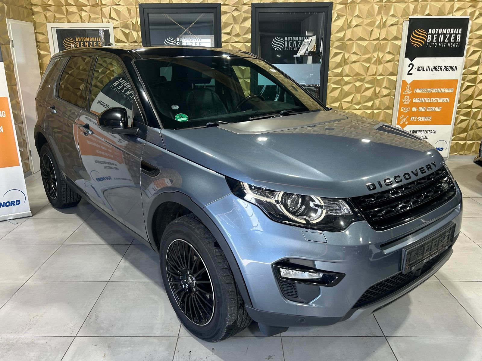 Fahrzeugabbildung Land Rover Discovery Sport SE AWD/PANO/ACC/NAVI/KAMERA/SHZ