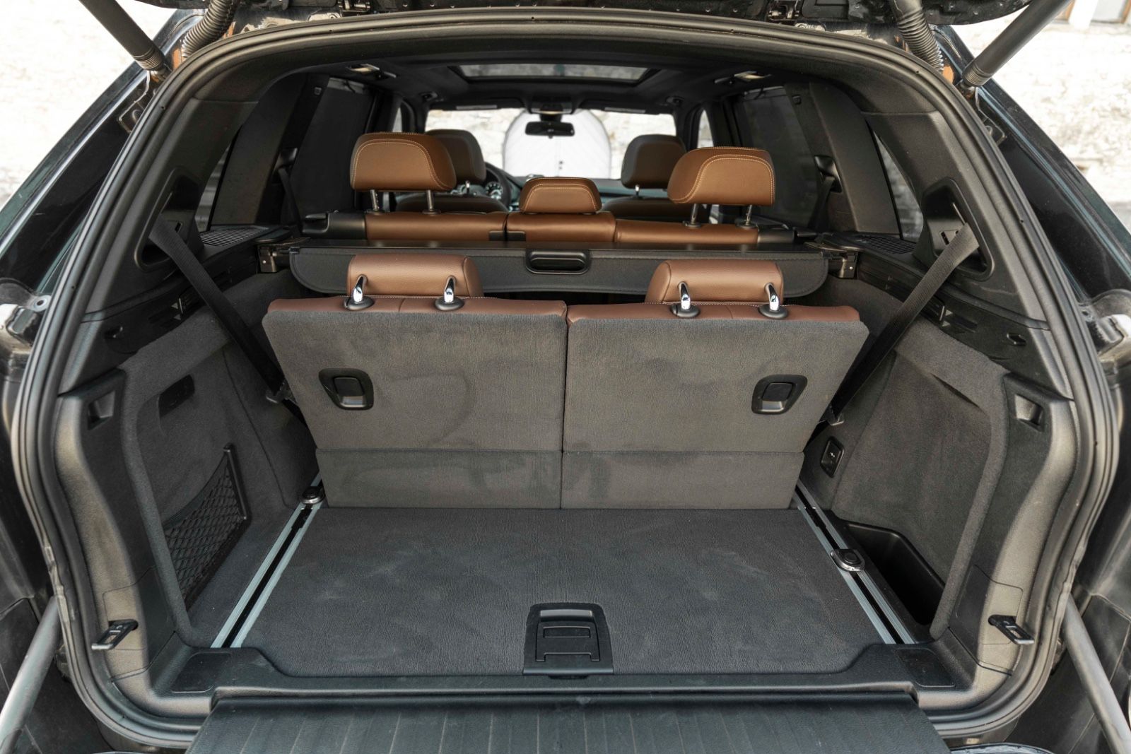 Fahrzeugabbildung BMW X5 xDrive50i M-SPORTPAKET HUD H&K CARPLAY 360°