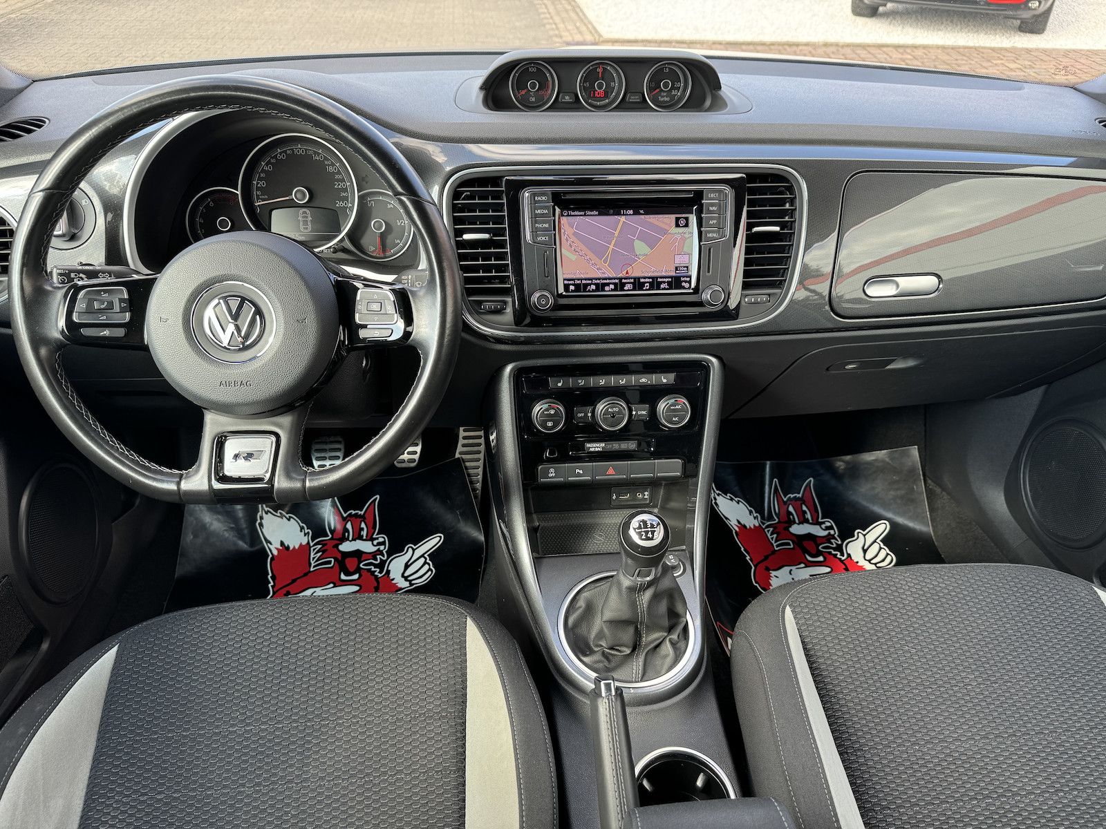 Fahrzeugabbildung Volkswagen Beetle Cabrio 1.4TSI R-Line /Xenon/Navi/DAB/Temp