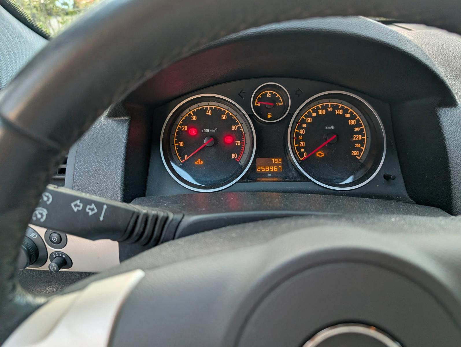 Opel Astra 2006 — photo 7