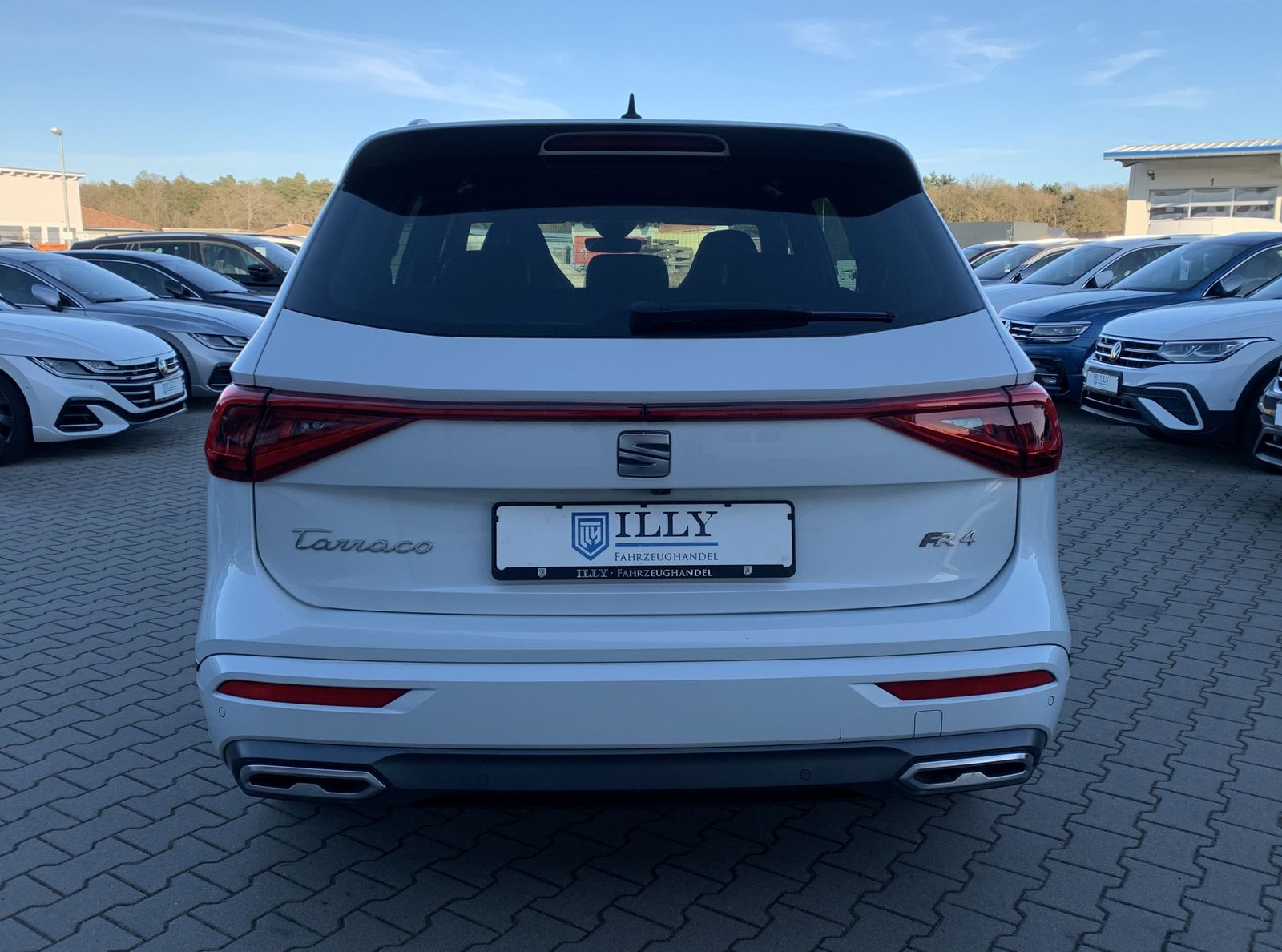 Fahrzeugabbildung SEAT Tarraco 2.0 TDI*FR*4Drive*LED*AHK*Pano*Cam*Sound