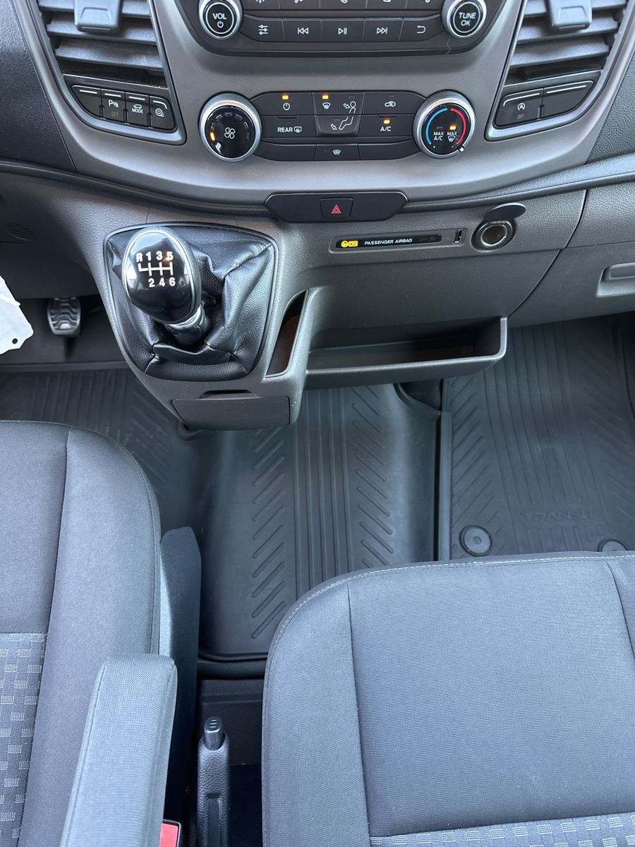 Fahrzeugabbildung Ford Transit 350 L2H2 9-Sitzer CARPLAY+DAB+BLUETOOTH
