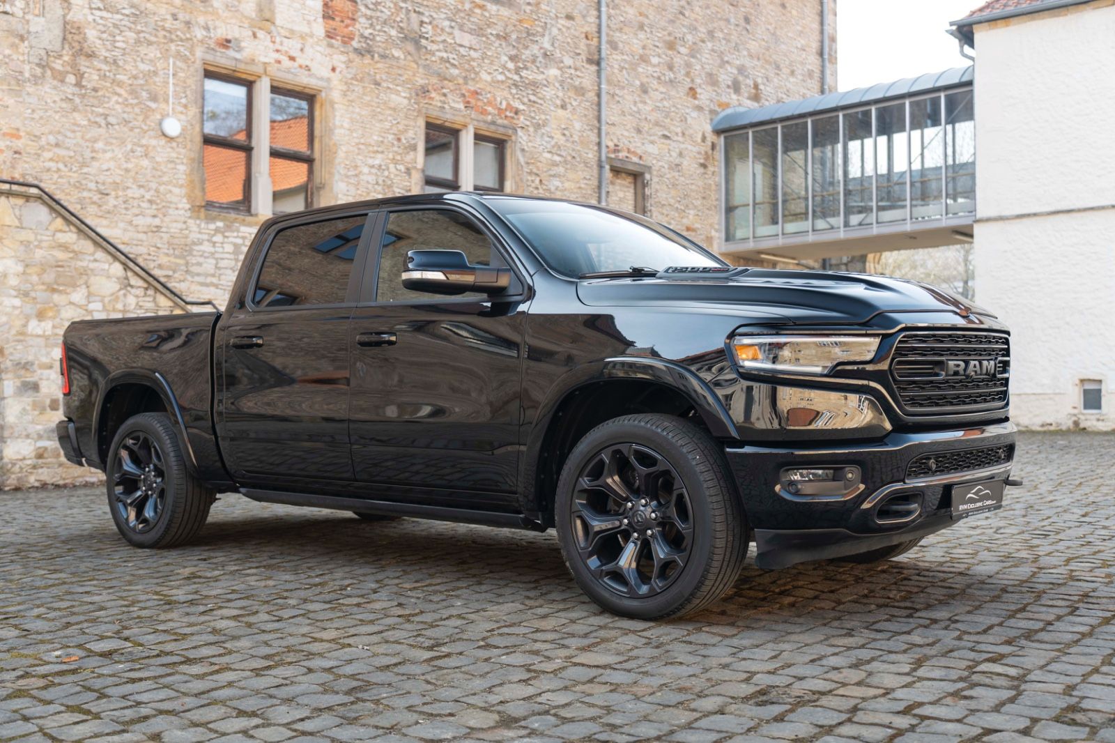 Fahrzeugabbildung Dodge RAM 1500 Limited H&K ACC 360° LED LUFTFEDERUNG