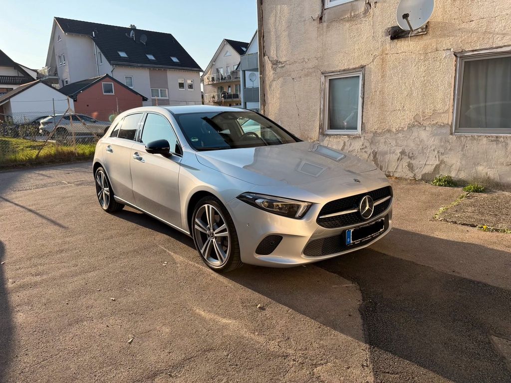 Image of Mercedes-Benz A 220