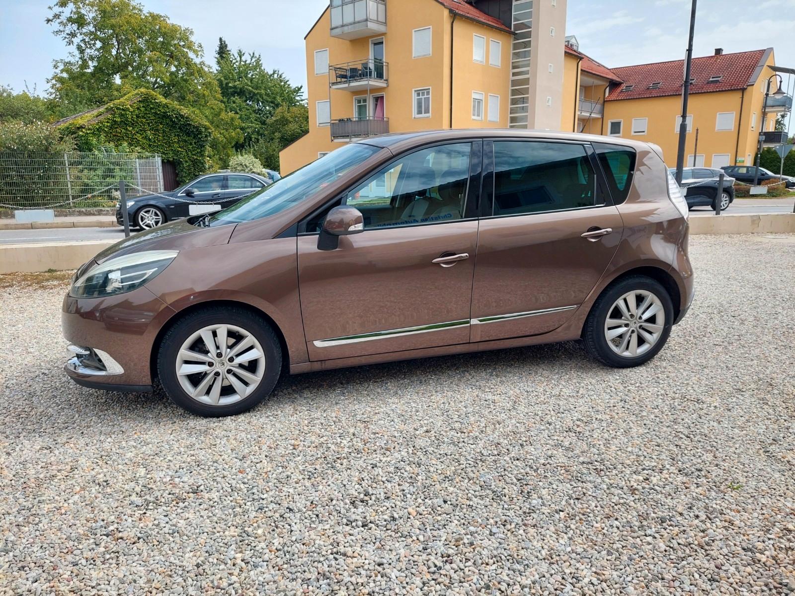 Renault Scenic 2012 — photo 5