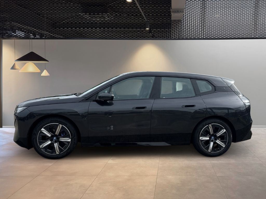 BMW iX xDrive 40 AHK Laser Driv.-Assis.-Pro foto 3