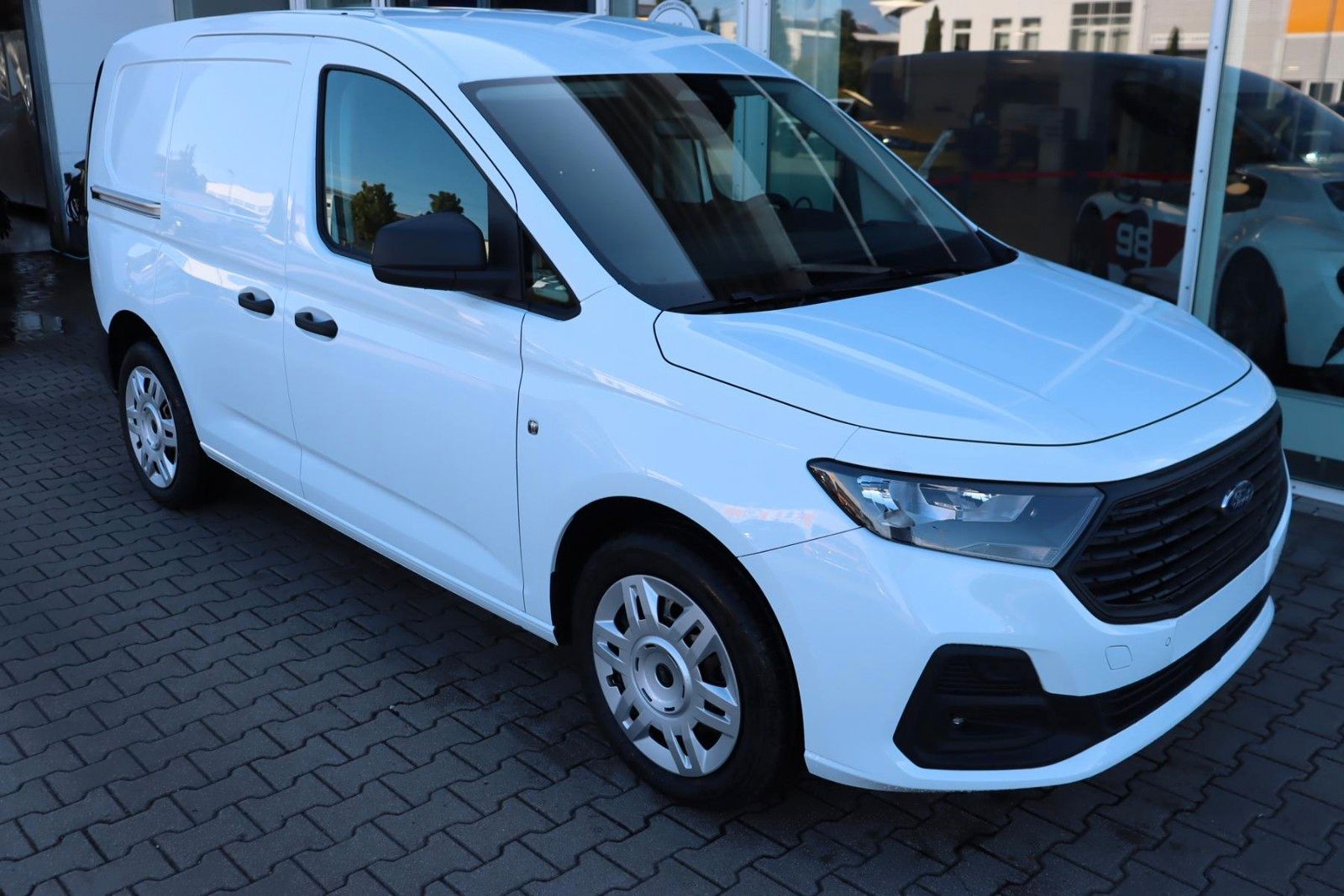 Ford Transit Connect Trend L1 2.0 EcoBlue 0,0%* AHK imagem 2
