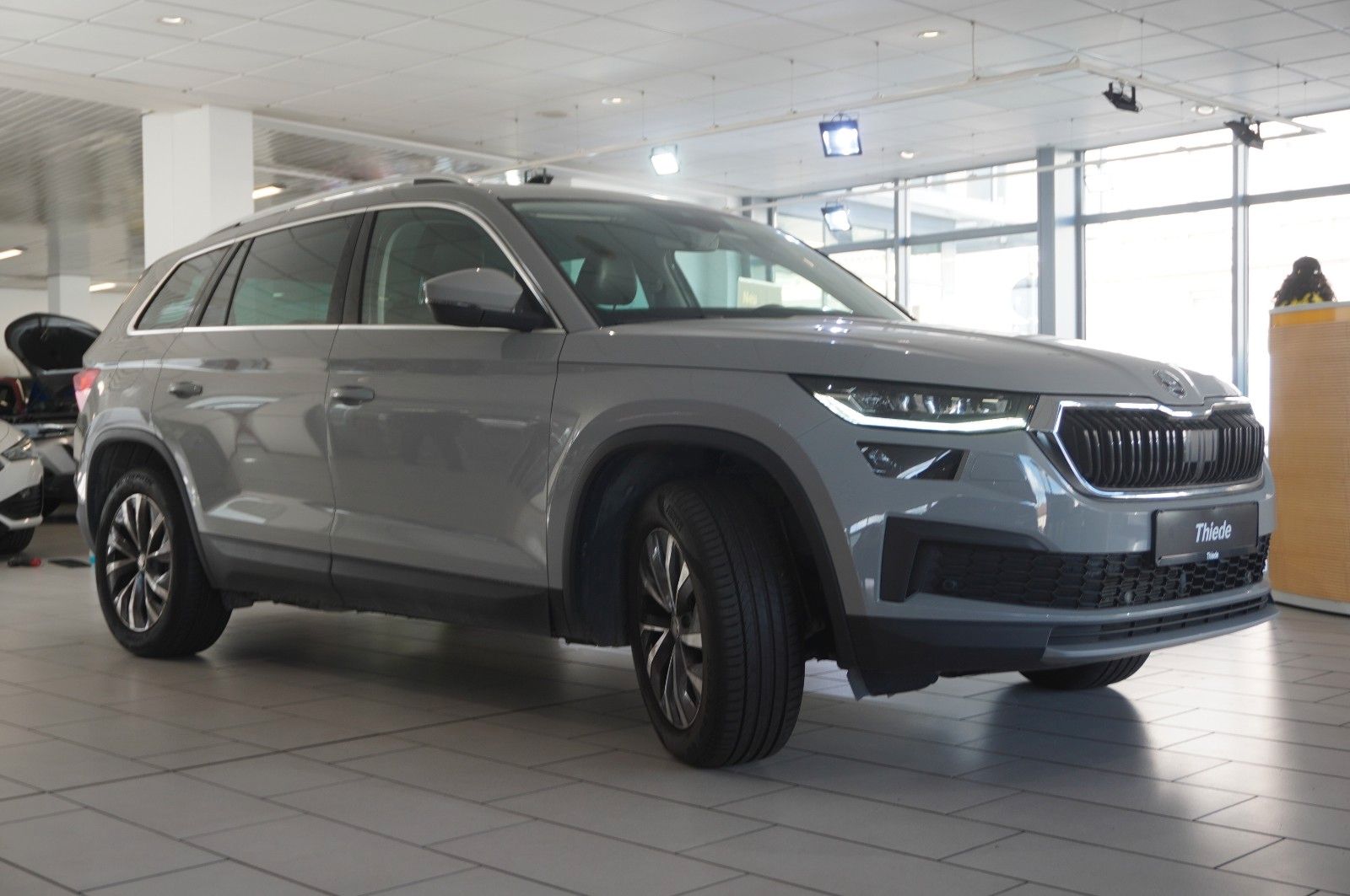 Fahrzeugabbildung SKODA Kodiaq 2.0 TSI STYLE 4X4 7-SITZ NAVI/KAMERA/AHK