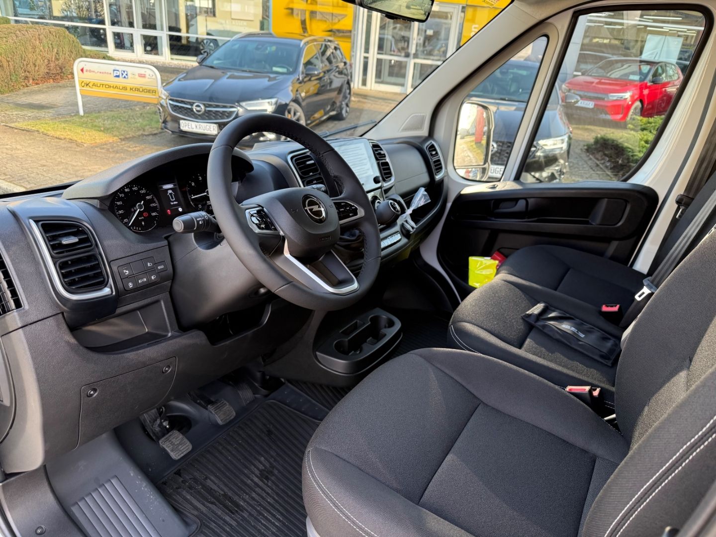 Fahrzeugabbildung Opel Movano Kasten H2 35 BlueHDI 140 Blue-HDI 3 2.2 C