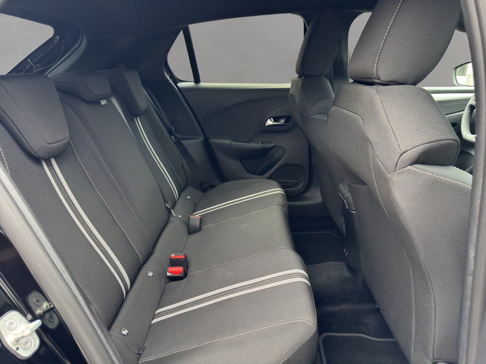 Fahrzeugabbildung Opel Corsa F 1.2 Turbo GS LED/KAMERA/NAVI/GRA/SHZ/