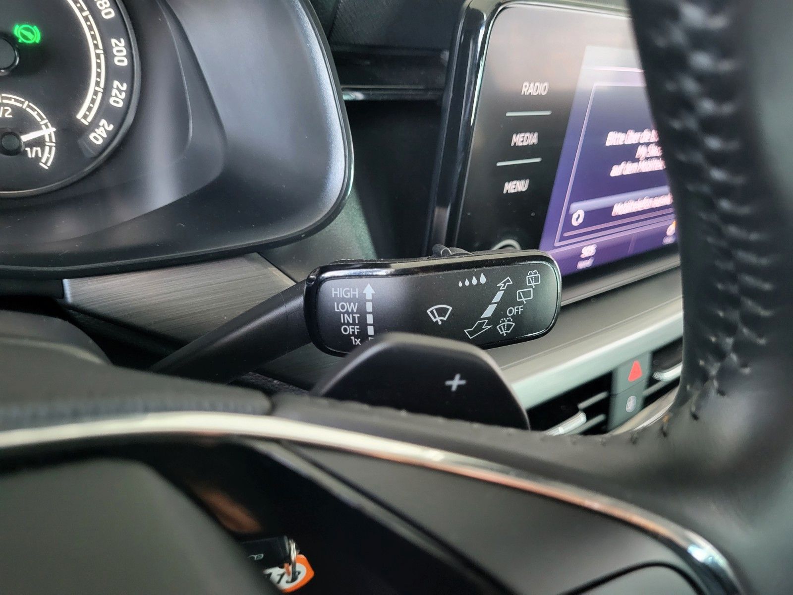 Fahrzeugabbildung SKODA Kamiq Scoutline AUTOM./KAMERA/LED/AHK/SITZHEIZ.