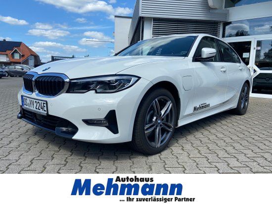 BMW 330e Aut. Sport Line Navi-Laser-HUD-H&K-Live