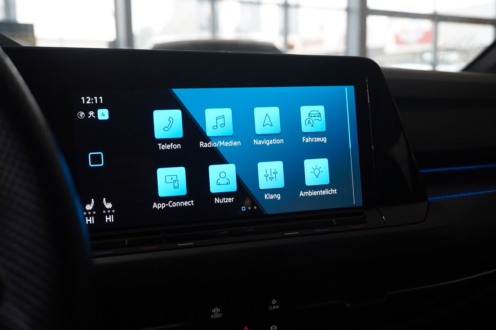 Fahrzeugabbildung Volkswagen Golf VIII Lim. 2.0 TSI GTI DSG NAVI/LED/KAMERA