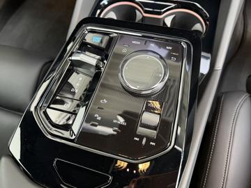 2024 BMW I5 — миниатюра 31