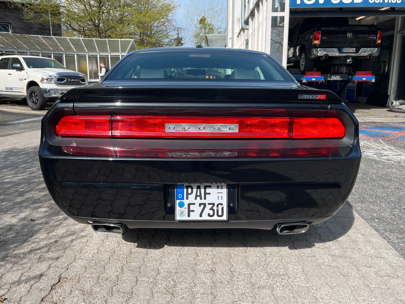 Fahrzeugabbildung Dodge Challenger SRT8 V8 Hemi 6.1
